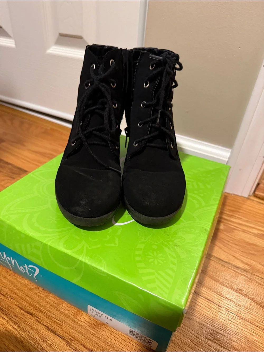 Roxy Kids Black Lace-Up Ankle Boots